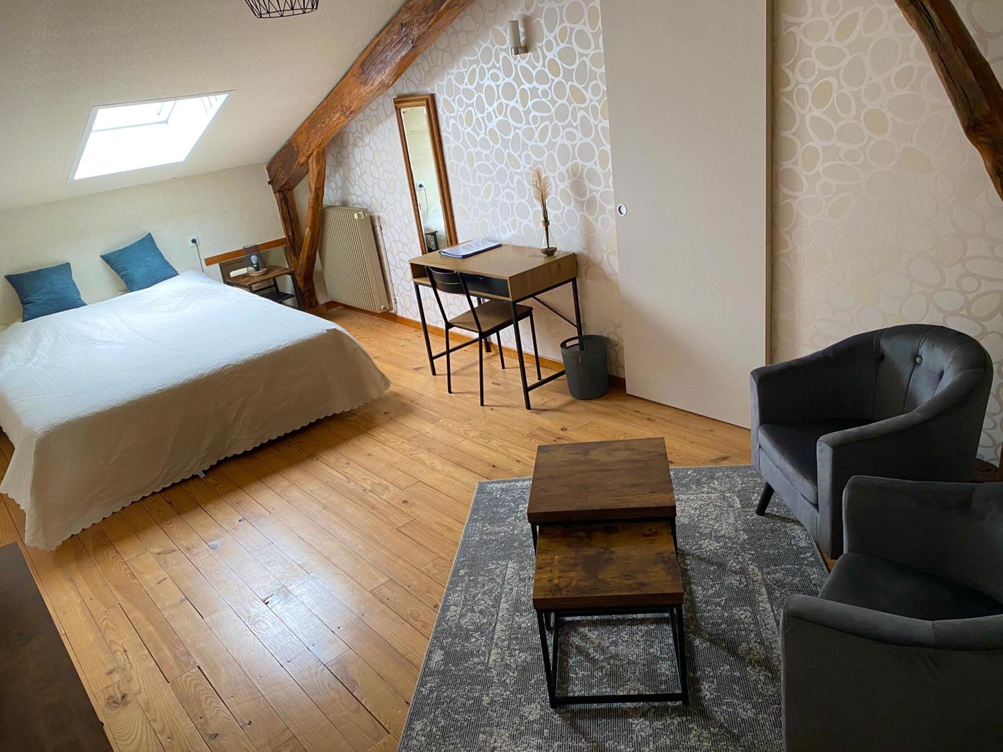 Le Petit Bleu Chambre D'Hotes Bourg-de-Visa ภายนอก รูปภาพ