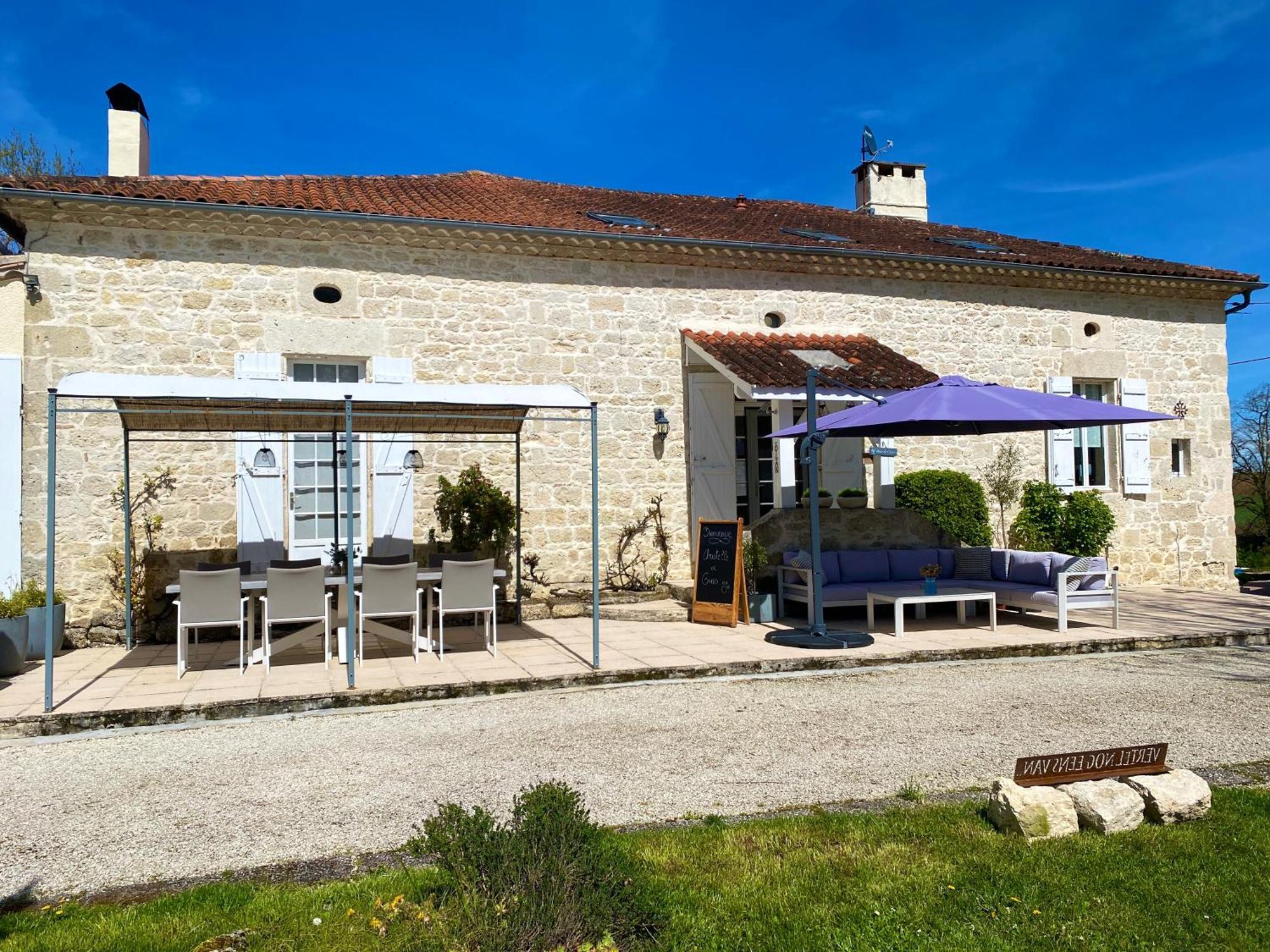 Le Petit Bleu Chambre D'Hotes Bourg-de-Visa ภายนอก รูปภาพ